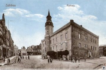 Ratusz na koloryzowanej pocztówce