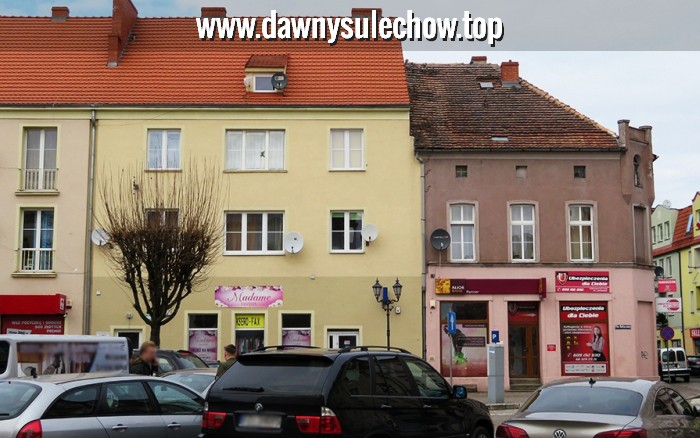 Północna pierzeja rynku tuż po wojnie i obecnie