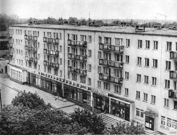 Blok na ulicy Okrężnej