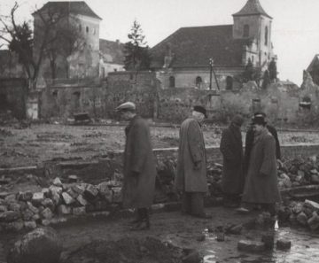 Oczyszczanie z gruzów dawnej ulicy Świebodzińskiej