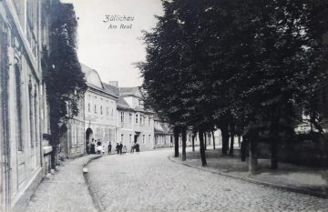 Klimatyczna przedwojenna ulica Okrężna